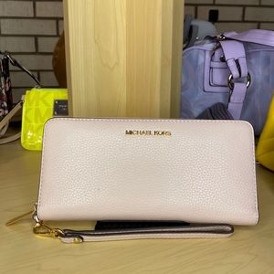 NWT Michael Kors Blush Pink Wallet
